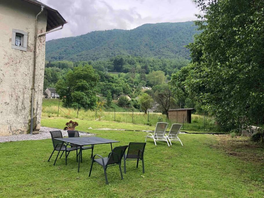 Au Bord Du Gave Apartman Laruns Kültér fotó