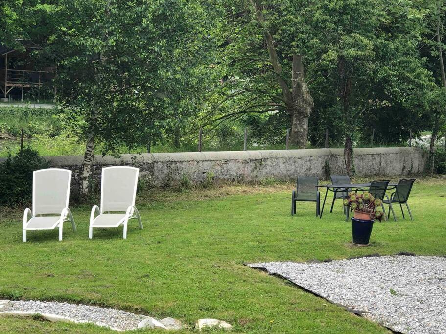 Au Bord Du Gave Apartman Laruns Kültér fotó